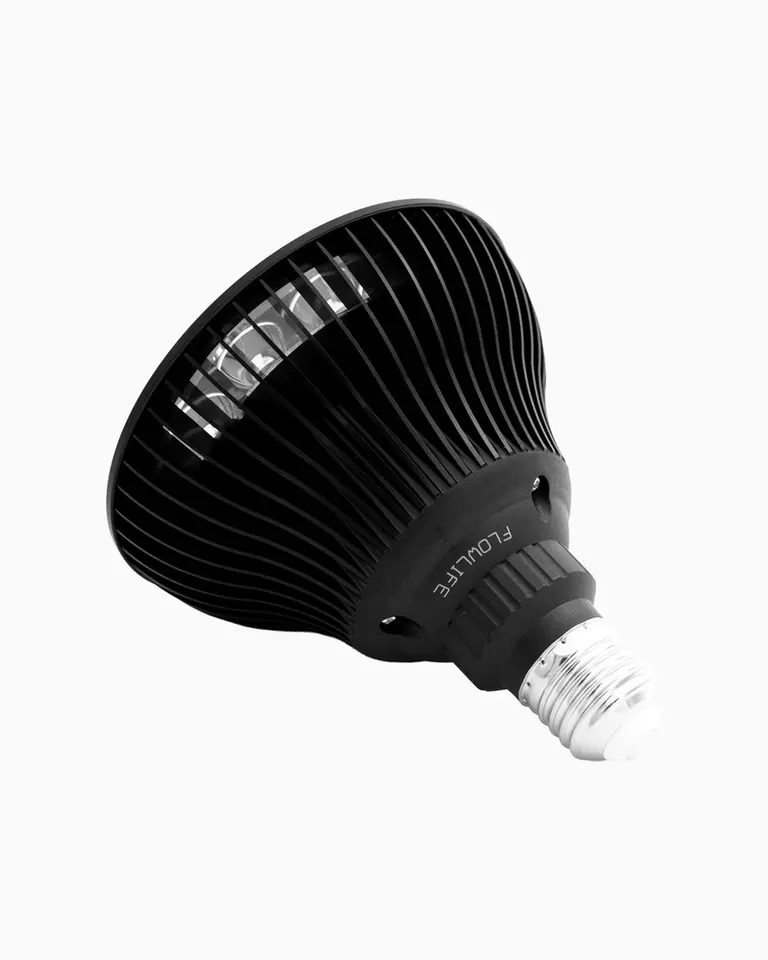 Flowlight Bulb 50 Six Waves featuring a black ridged heat sink and E27 base for targeted red light therapy.